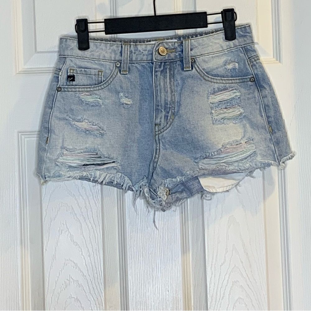 KanCan Multi-Color Thread Distressed Shorts Size Small - Picture 3 of 10